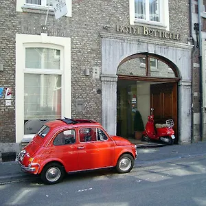 Botticelli 3*, Maastricht Niederlande