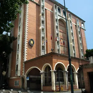 https://villa-deste.allhotelsincaracas.com